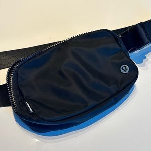 NWOT Black Lululemon Belt Bag